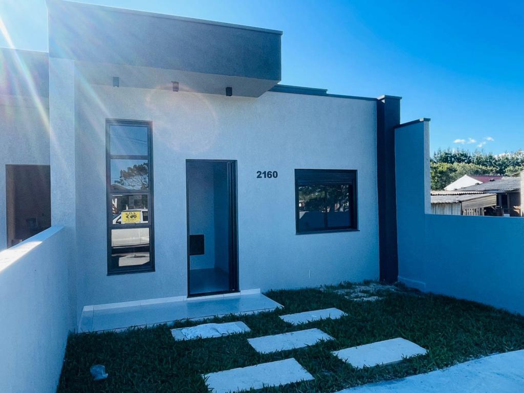 Casa/Sobrado 02 Dormitórios